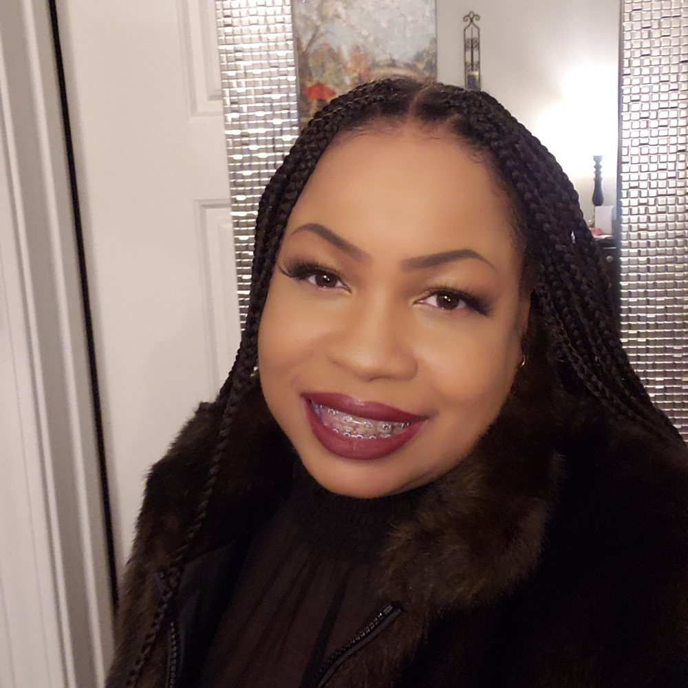 Meet your Posher, Elena